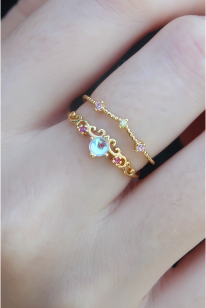 Gold Renk Zirkon Taşlı Taç Model Kadın Yüzük